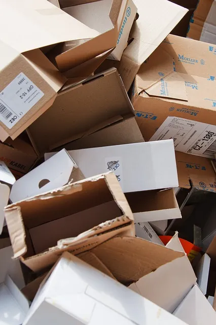 How to Declutter and Pack for a Move